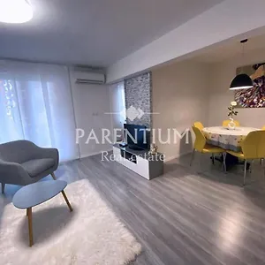  Apartment Ronaldo
